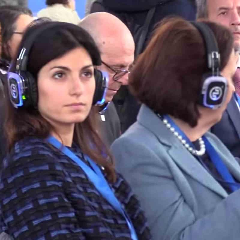 Virginia Raggi – Silentsystem Virginia Raggi wearing Silentsystem wireless headphones at a conference