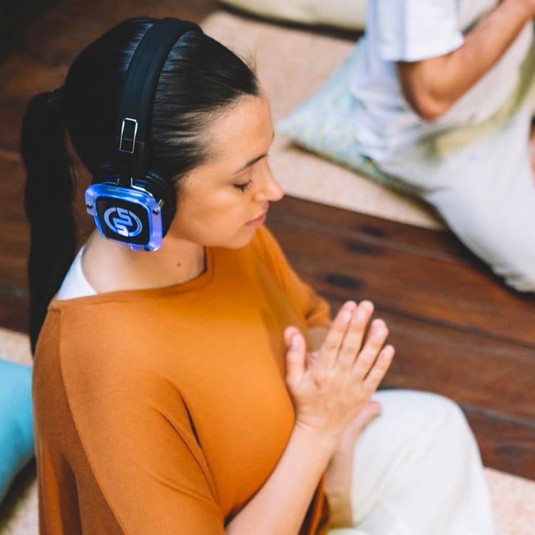 Silent yoga with Silentsystem wireless headphones