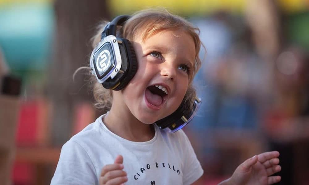 silentparty kidz Silent party för barn med Silentsystems färgglada LED-hörlurar